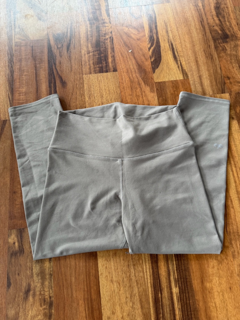 ALO Yoga Taupe Cropped Leggings with Subtle Logo